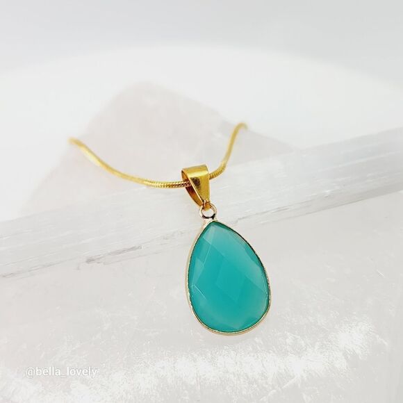 Wrapped Faceted Blue Jade Teardrop Necklace Gold Toned Jewelry Gift - Picture 2 of 4